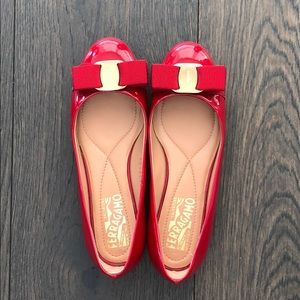 Ferragamo Varina ballet patent leather Rosso